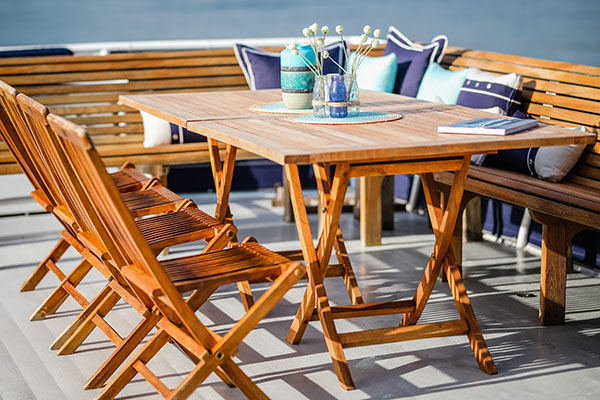 Ariston-table