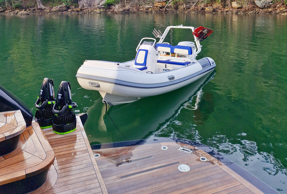 Aurora_Tender Sea Scooter