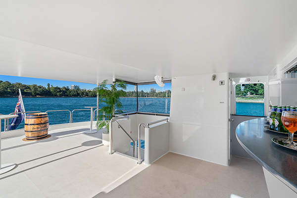 UPPERF DECK BAR TO STERN P